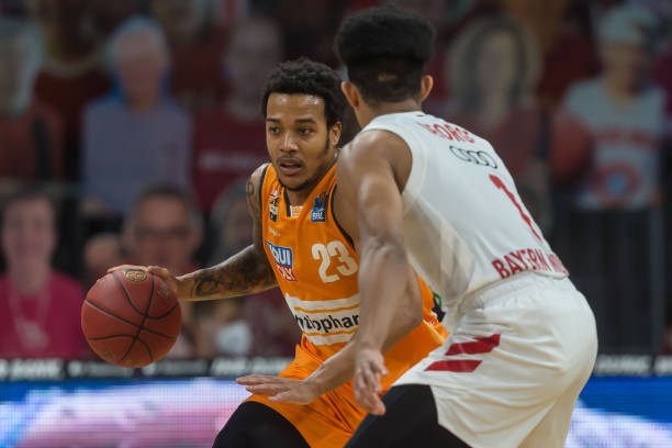 克罗斯在社 克罗斯在社