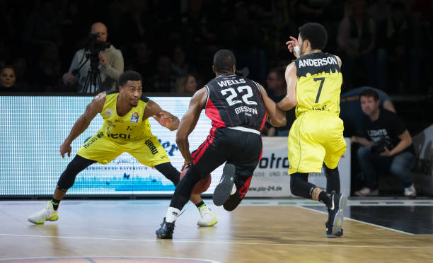 一如既往的 一如既往的