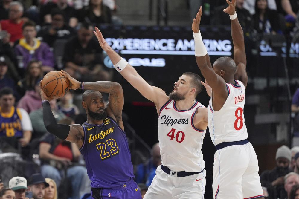 演了一场激 演了一场激